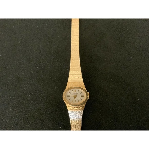 Waltham Ladies Gold Watch - Picture 7 of 7